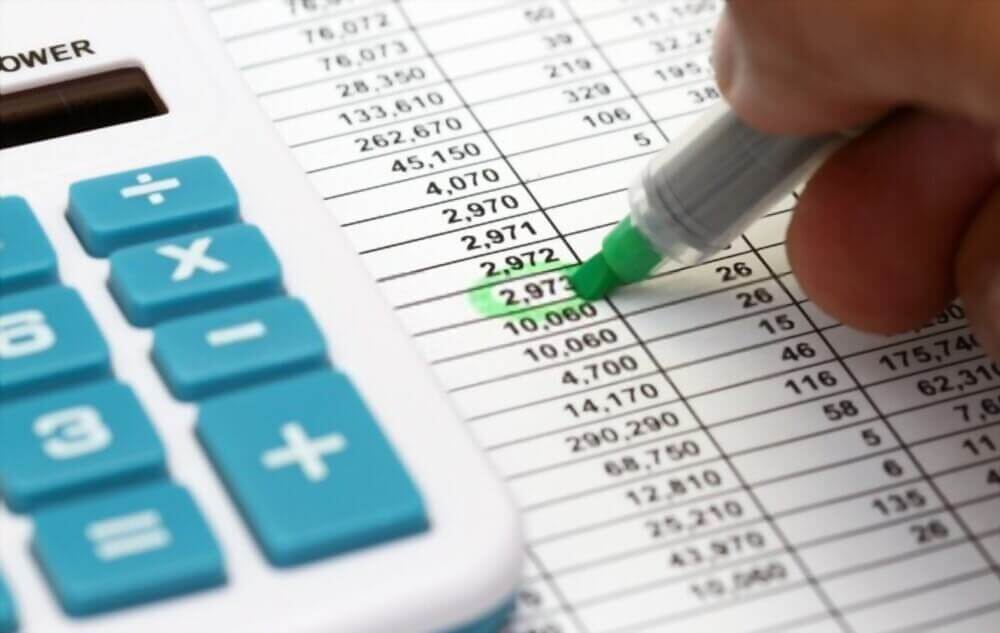 Financial records picture